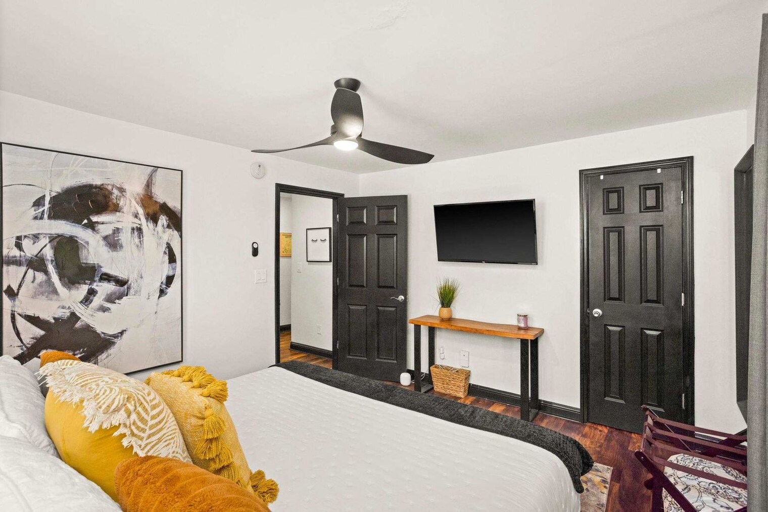 Building Photo - 1302 Ardee Ave