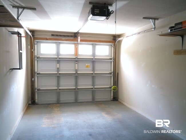 Building Photo - 1517 Regency Rd