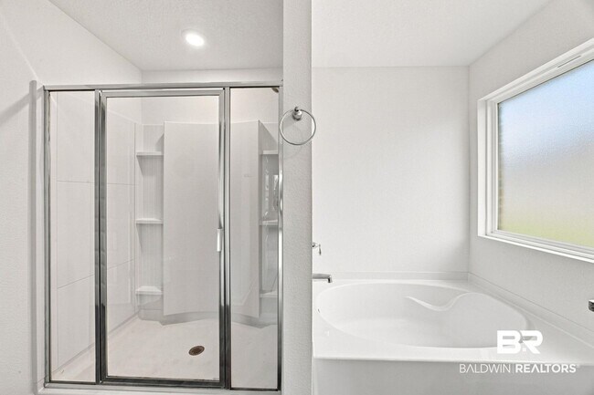 Building Photo - 14615 Dayton Cir