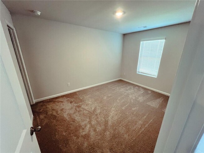 Building Photo - 109 Cedar Wood Trce