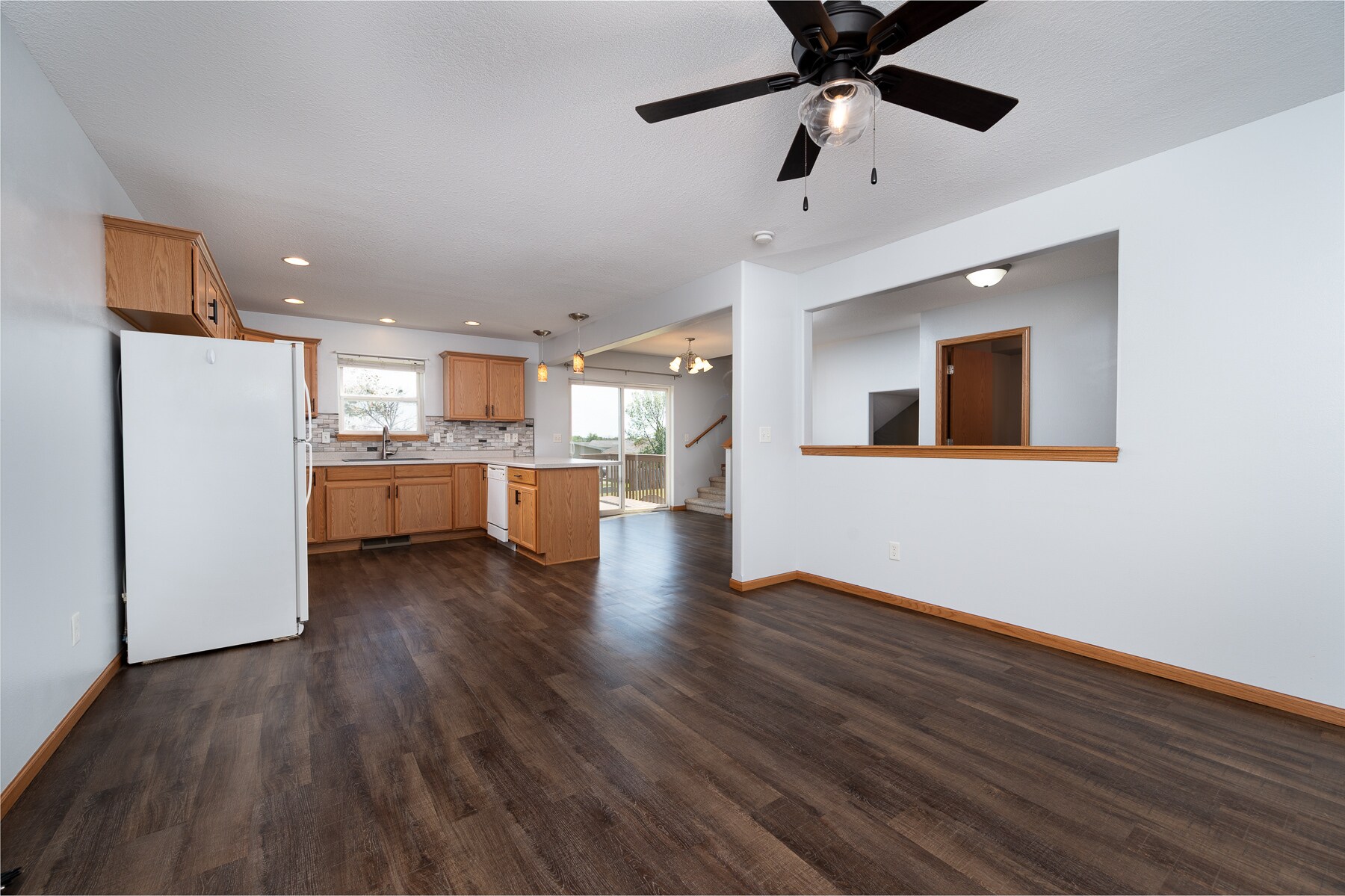 Kitchen/Dining - 5147 Kacena Ave