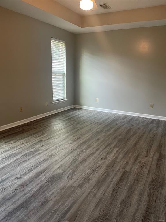 Building Photo - 904 Excelsior Dr