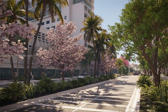 Building Photo - 100 Lincoln Rd