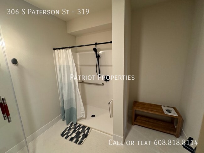 Building Photo - 306 S Paterson St