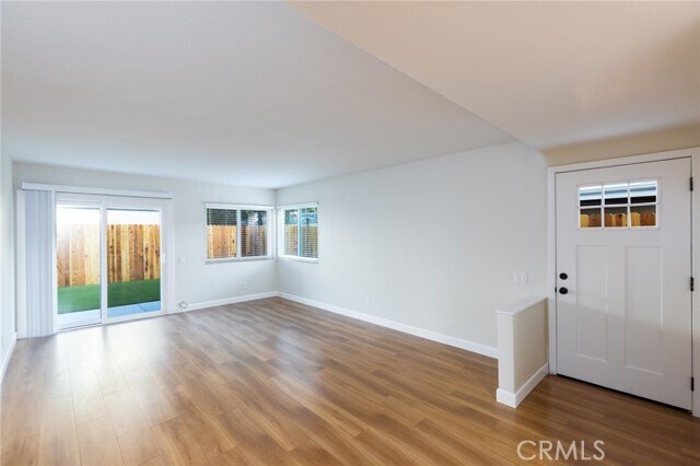Building Photo - 211 Avenida Serra