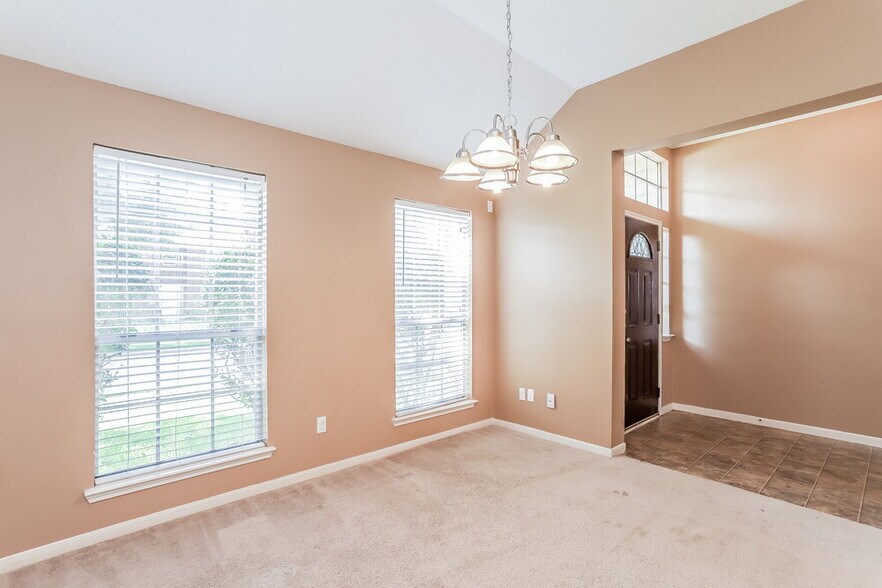 Building Photo - 4910 Stone Harbor Dr