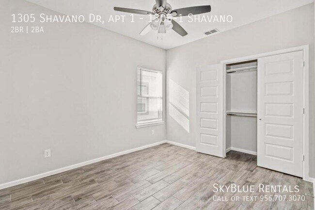 Building Photo - 1305 Shavano Dr