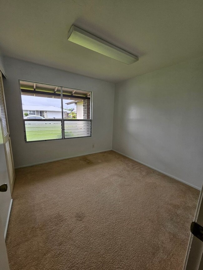Building Photo - Beautiful 4 Bedroom 2 Bath House