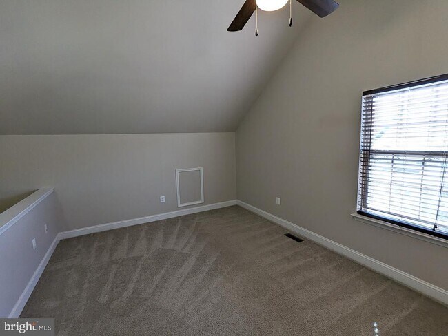 Building Photo - 4442 Potomac Highlands Cir