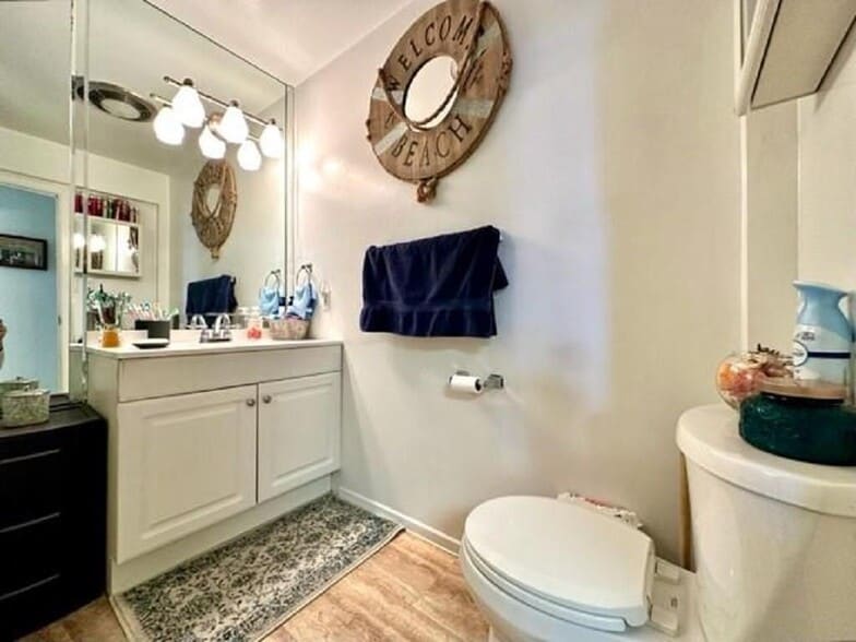 Building Photo - 599 Carroll St