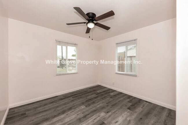 Building Photo - Charming Riverside 3 Bedroom Home with Spa...