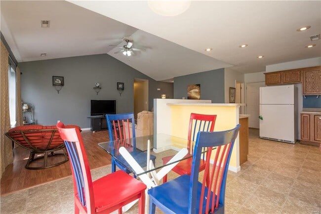 Building Photo - Home in Pioneer Ridge – Pet Friendly & Min...