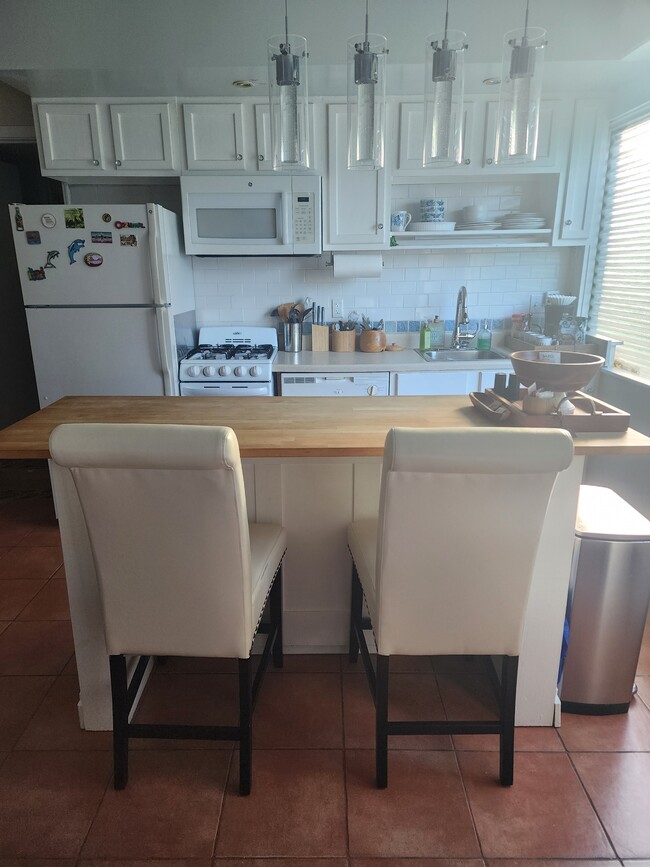 Kitchen Bar Area - 2616 43rd St