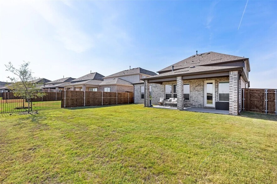 Backyard - 3600 Highland Bayou Dr