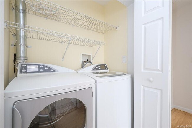 Building Photo - 20 Lefurgy Ave