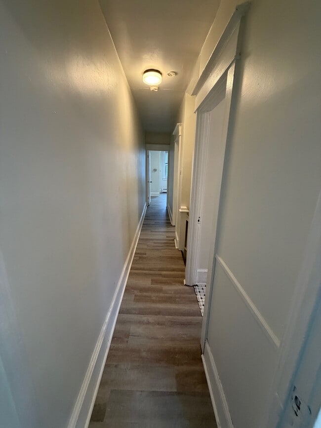 Building Photo - 130 Harvey Ave