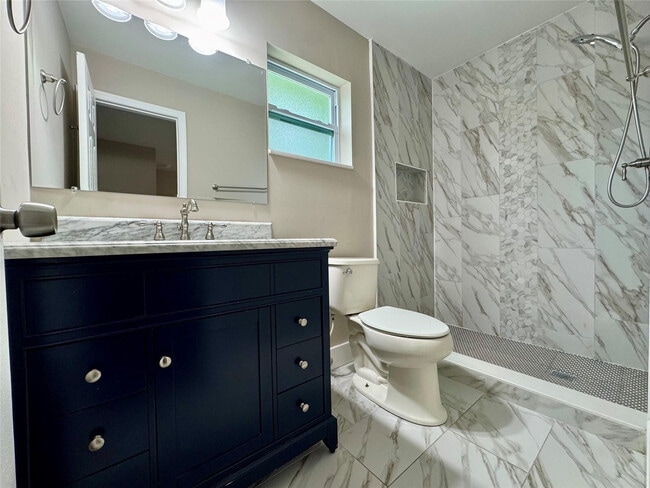 Building Photo - 1871 NW 31st Ct