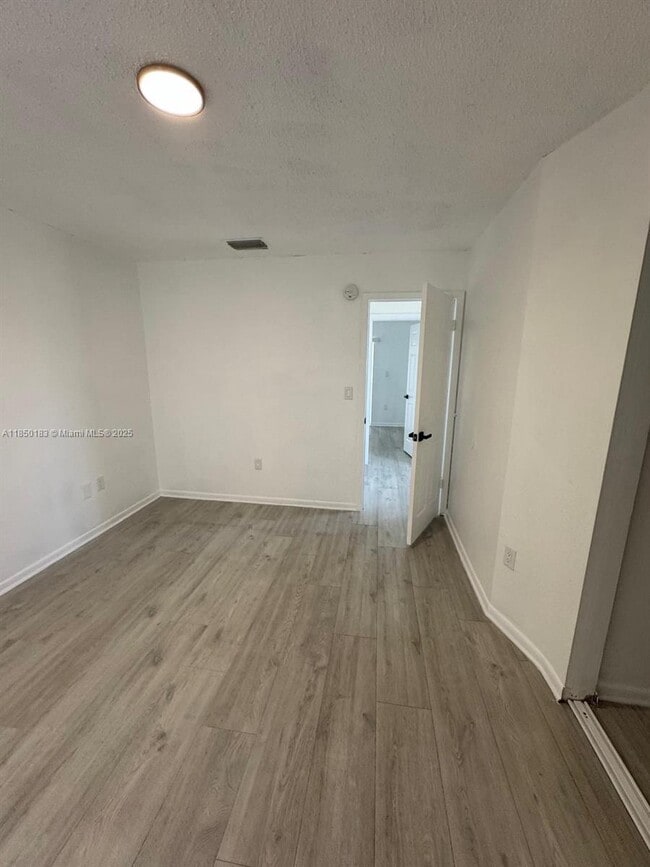 Building Photo - 1153 SW 7th St