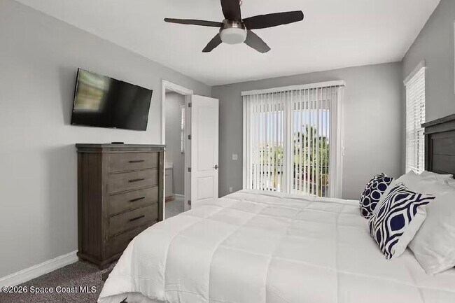 Building Photo - 164 Mediterranean Way