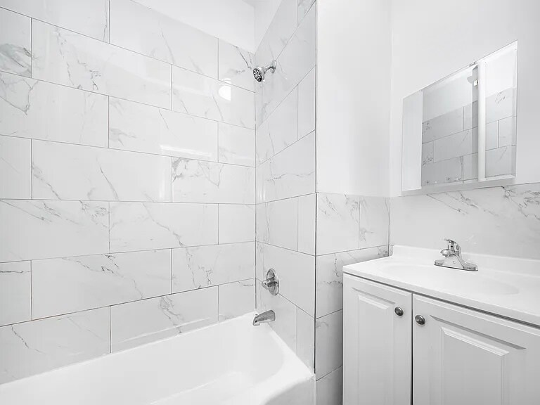 Building Photo - 8703 90th St