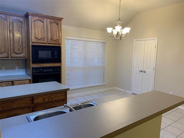 Building Photo - 3605 Vista Verde Tr