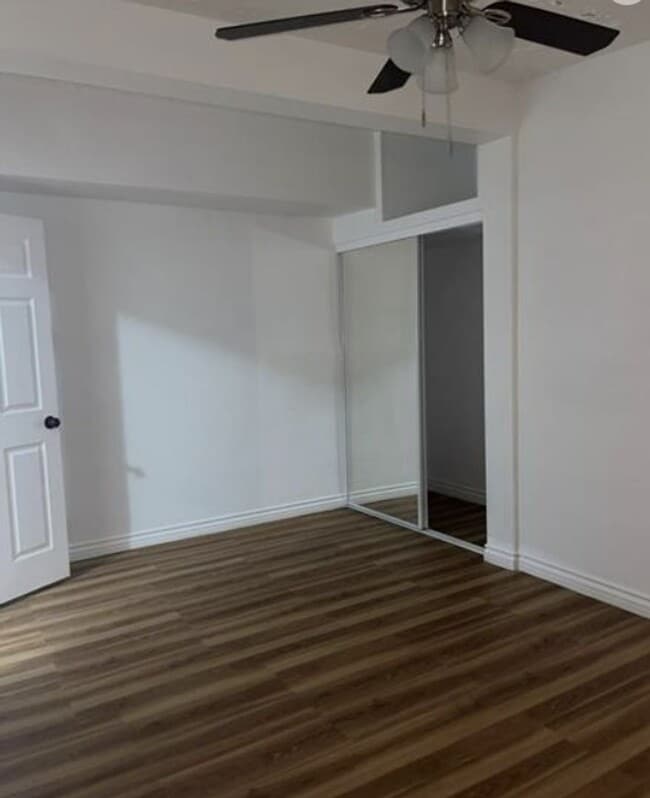 Building Photo - STUDIO NEAR AIRPORT, STRIP AND UNLV