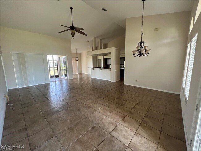 Building Photo - 16245 Paloma Ct
