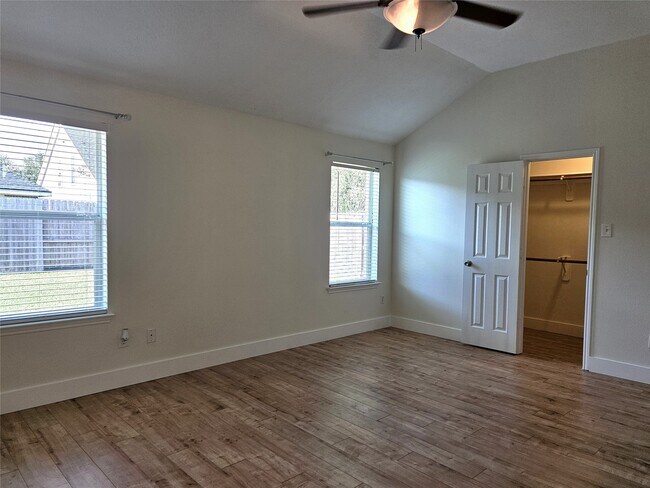 Building Photo - 2610 Slider Ct