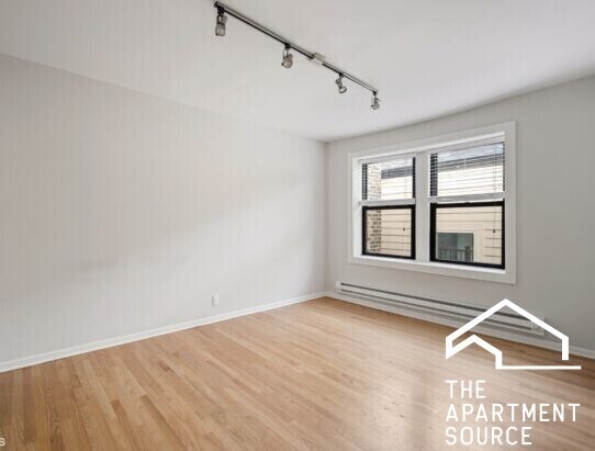 Building Photo - 2838 W Palmer St