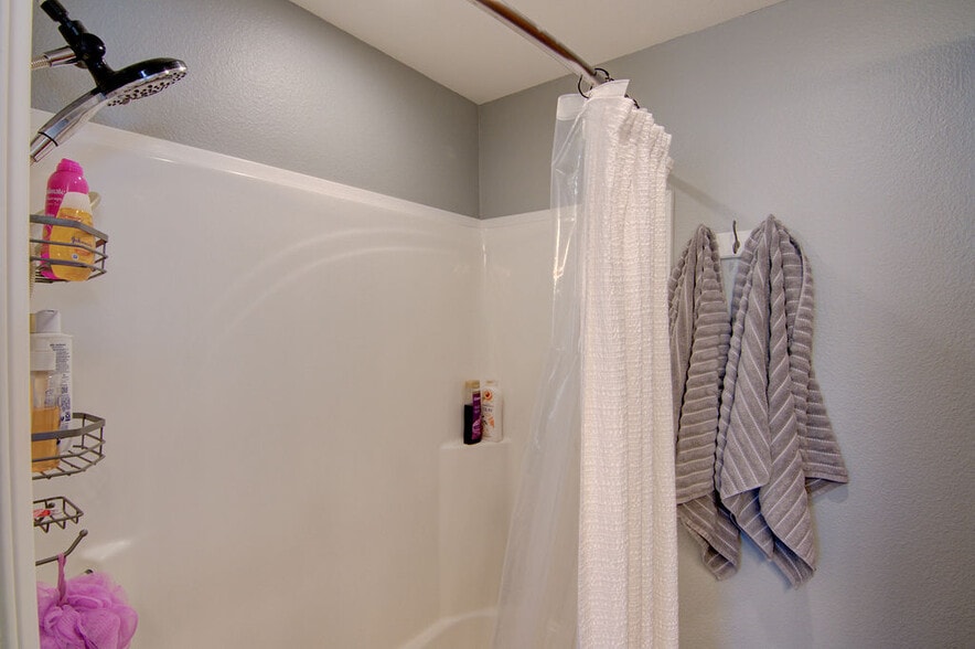 Building Photo - 120 Barnwood Cir