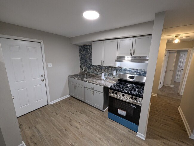 Building Photo - Grenshaw Greatness