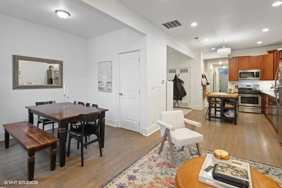 Building Photo - 1517 N Bell Ave