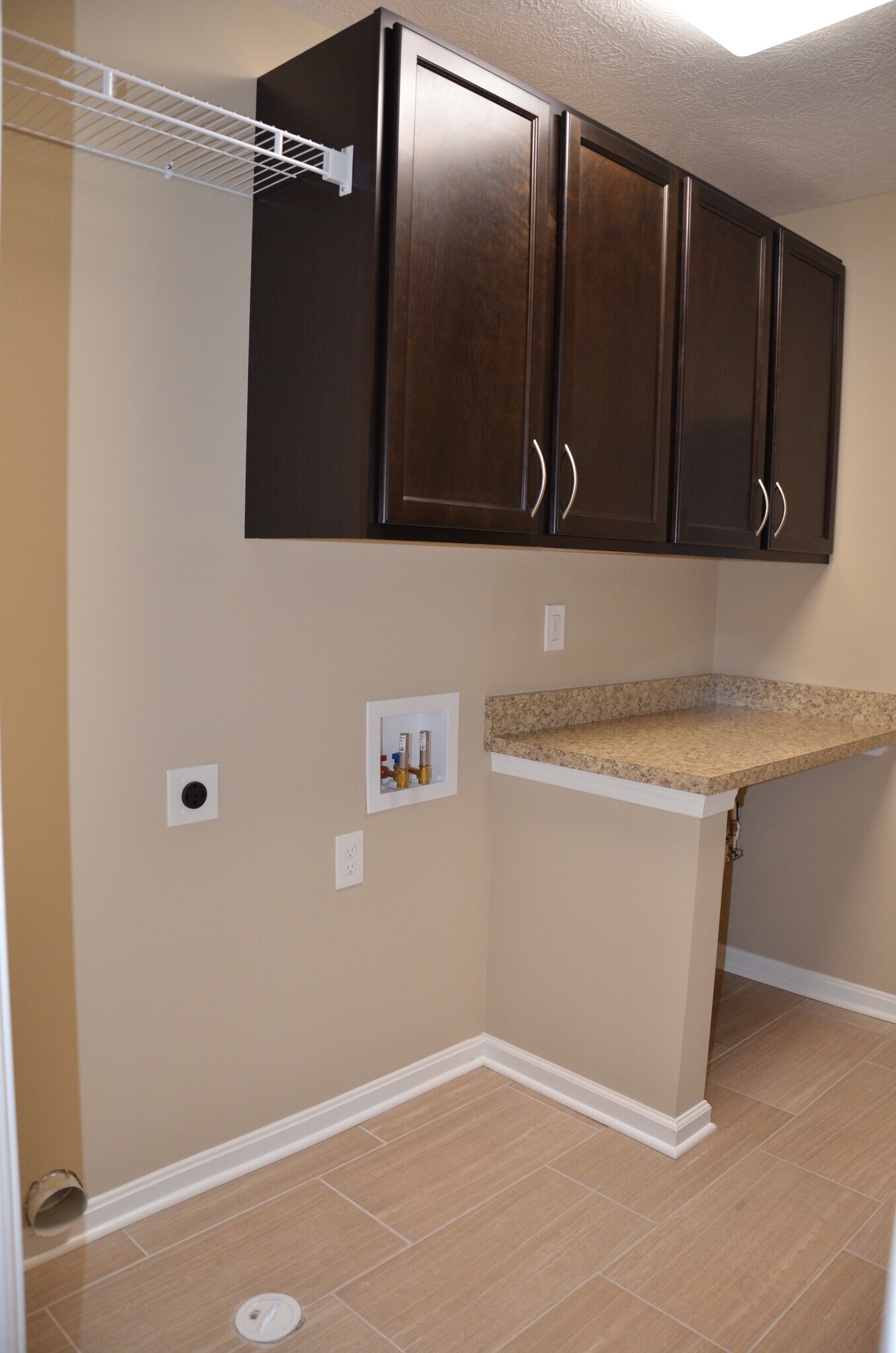 Building Photo - 1521 Meadowbrook Blvd