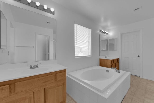 Building Photo - Freshly updated 4-bedroom move-in ready and built for comfortable everyday living.