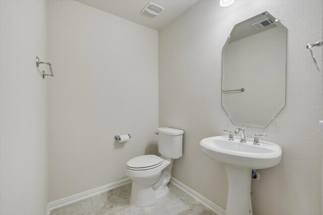 Building Photo - 2717 Coral Valley Dr