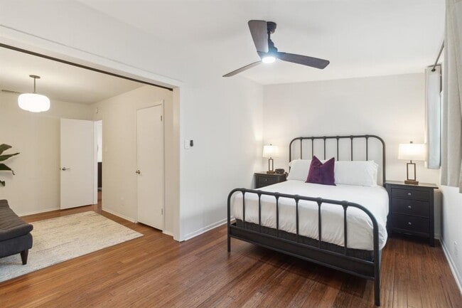 Building Photo - 1501 Rockdale Cir