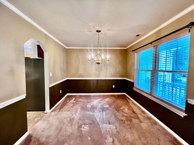 Building Photo - OPEN HOUSE SUNDAY THE 21ST 1PM-3PM! Move-In Special: Receive $1,300 off your first full month’s r...