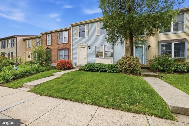 Building Photo - 7619 Nutwood Ct