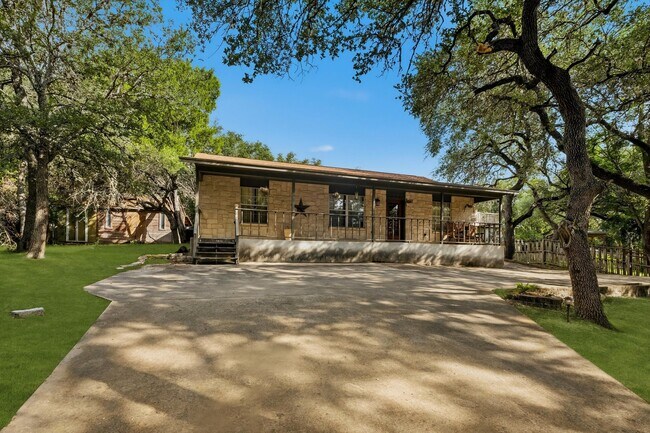 Building Photo - 8085 Old Austin Rd