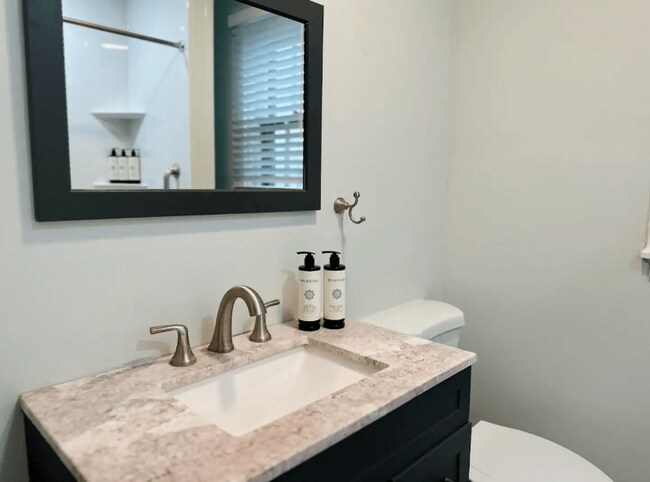 Building Photo - 450 Seward St