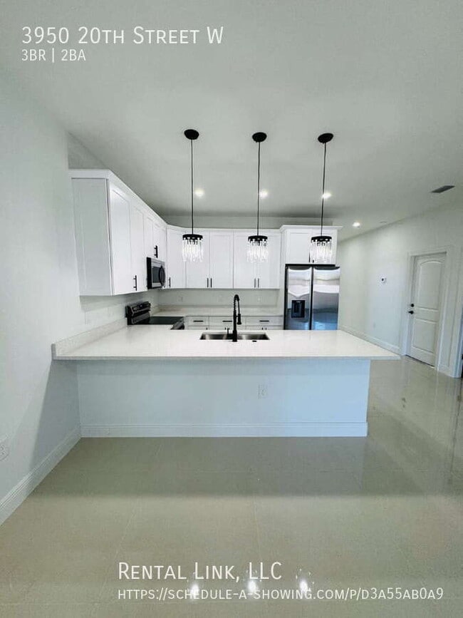 Building Photo - 3950 20th St W