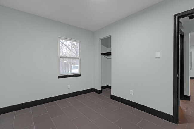 Building Photo - 1697 Baine Ave