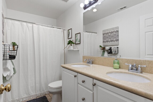 second full bathroom - 903 Valerie Ln