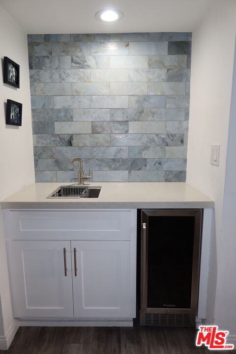 Building Photo - 944 Palm Ave