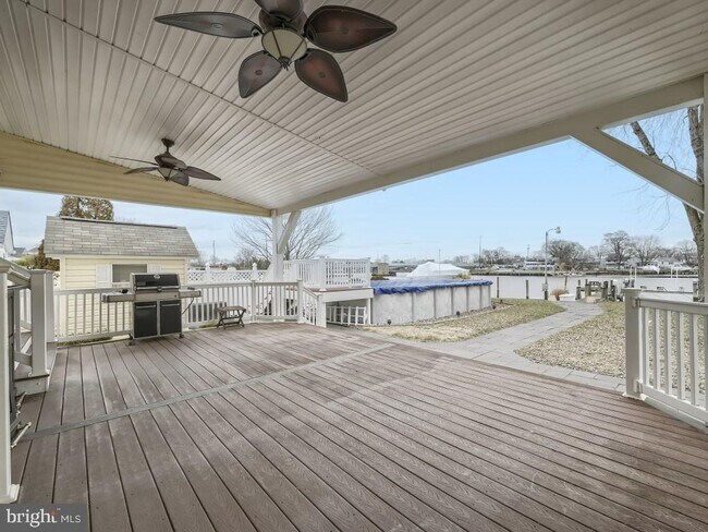 Building Photo - 107 Bayside Dr