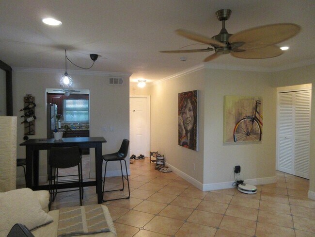 Building Photo - 2501 S Ocean Blvd