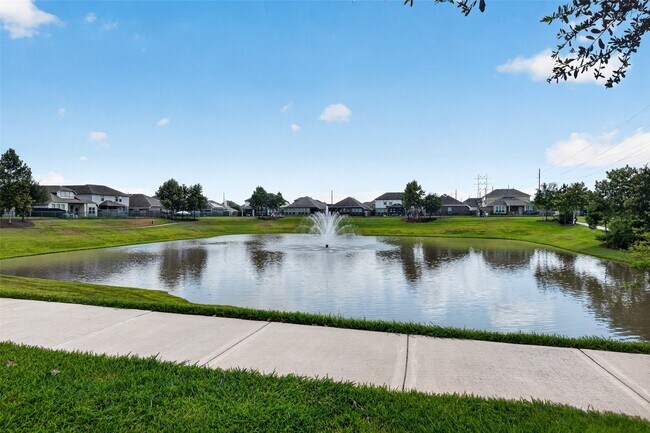 Building Photo - 4441 Jessamine Creek Trl