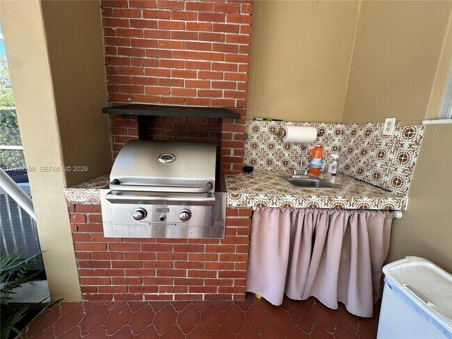 Building Photo - 120 Pocatella St