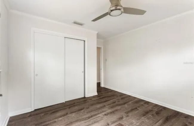 Building Photo - 755 Oleander Dr SE