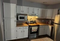 Building Photo - 319 E Market St